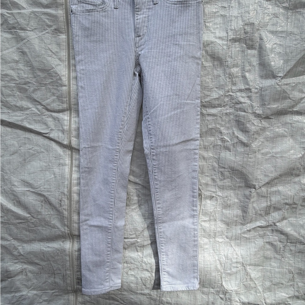 Levi’s Slim High-Waist Light Blue Pinstripe Women’s Jeans